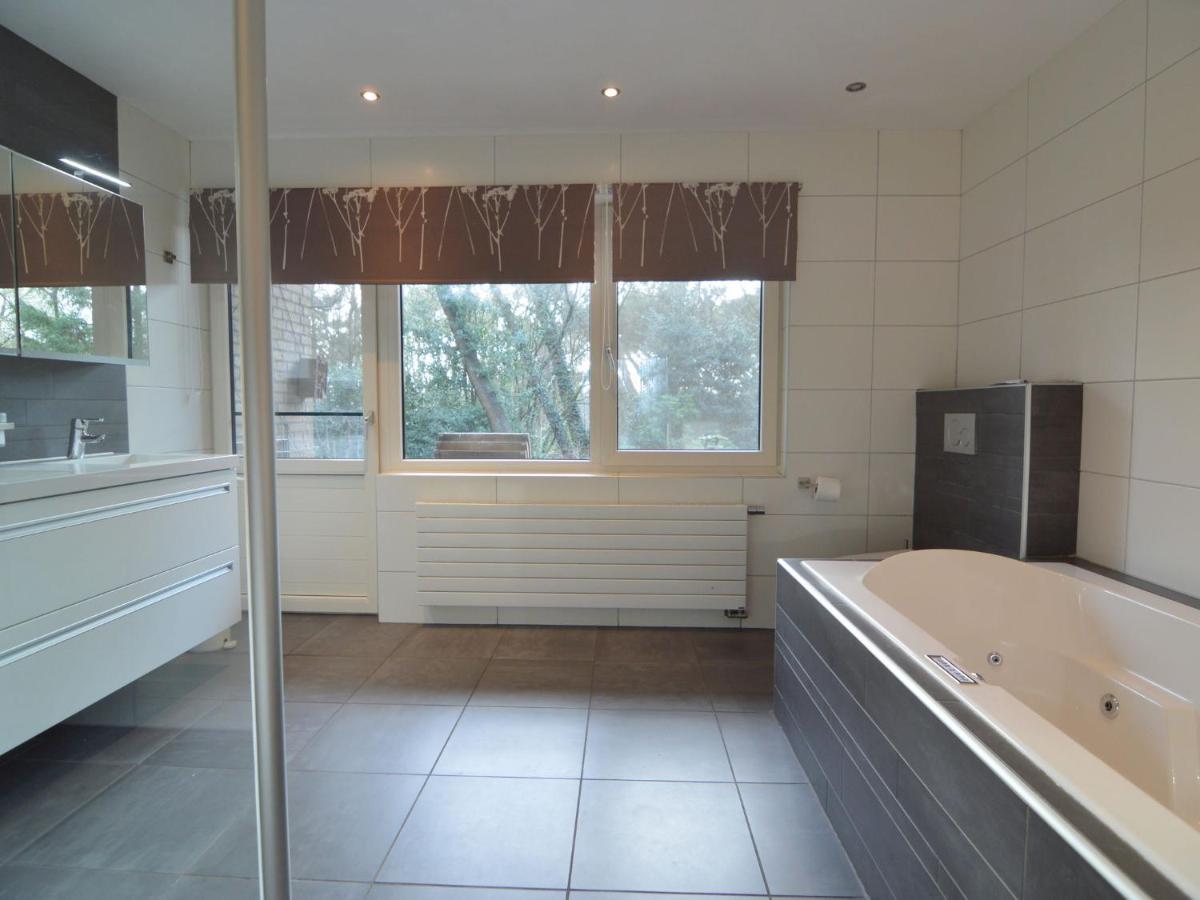 Stunning Villa In Venhorst With Sauna Zewnętrze zdjęcie
